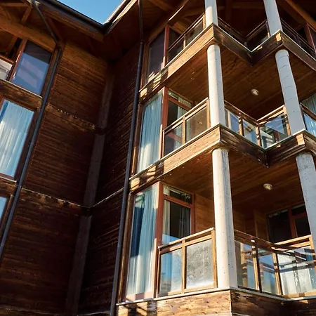 Aparthotel Shackleton 4*