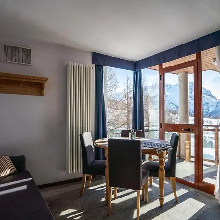 Shackleton Aparthotel