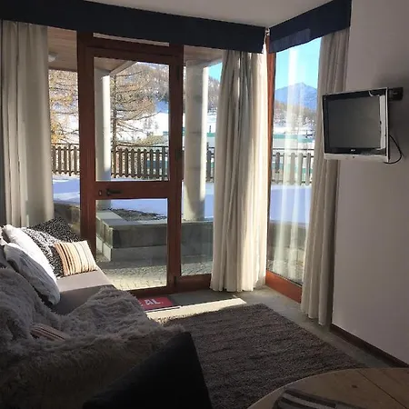 Shackleton Apartahotel Sestriere