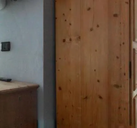 Hotel apartamentowy Shackleton