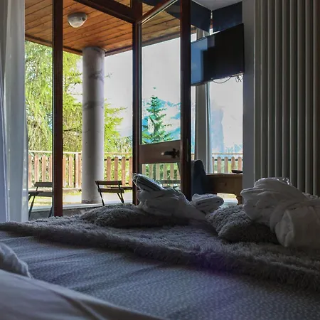 Hotel apartamentowy Shackleton 4*