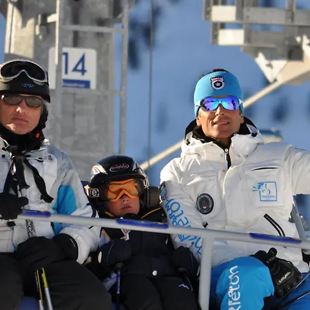 Apartahotel Shackleton 4*